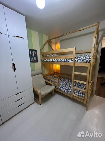 Двухъярусная кровать
