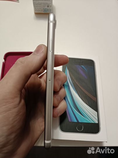 iPhone SE (2020), 64 ГБ