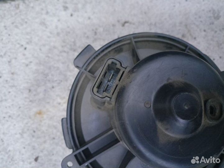 Моторчик печки Peugeot 206 206 1.4 KFX