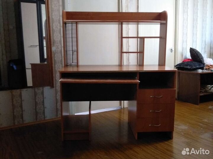 Компьютерный столик бу