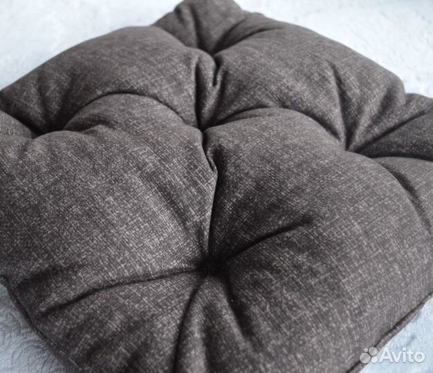 Подушки сидушки на стулья новые