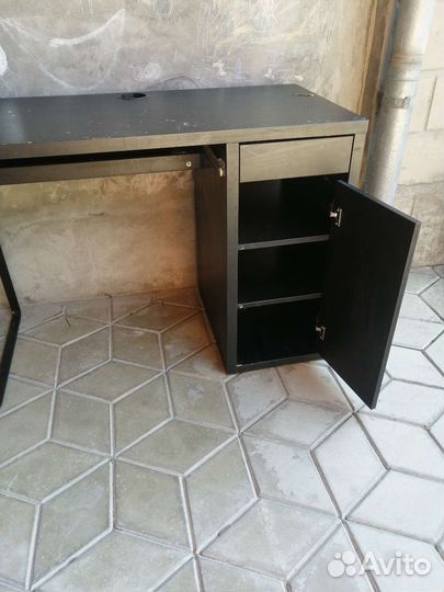 Письменный стол для школьника IKEA