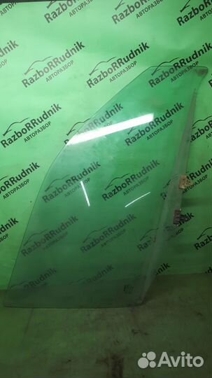 Стекло двери передней правой Nissan Primera (P11)