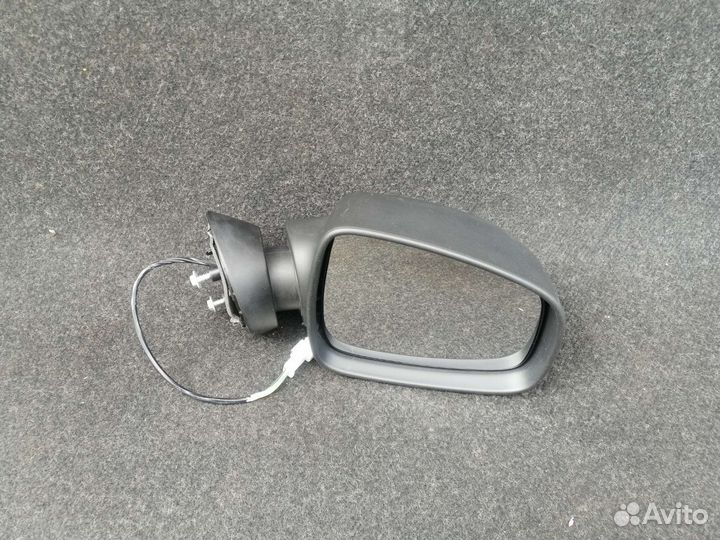 Правое Зеркало Renault Duster