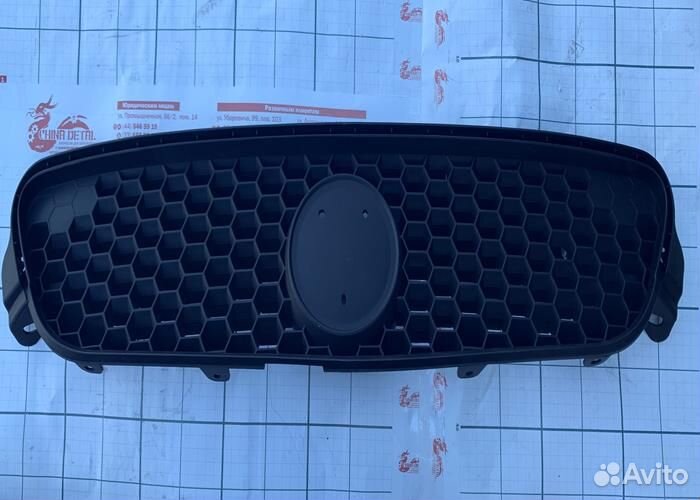 Решетка радиатора Geely LC Cross