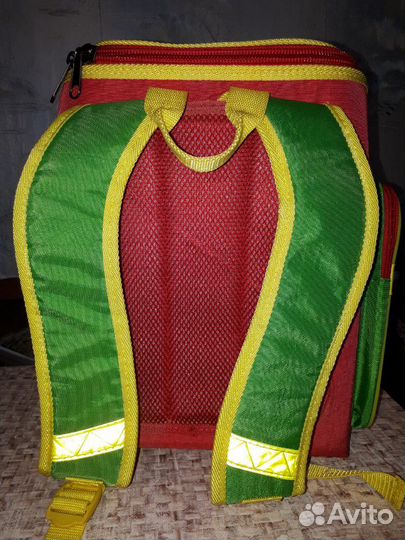 Рюкзак школьный