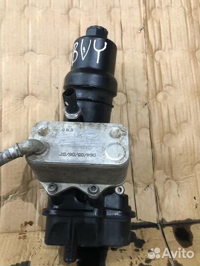 Кронштейн радиатор масляного фильтра 2.0 FSI VW Sk