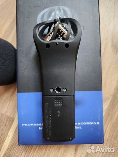 Портативный рекордер zoom H1n