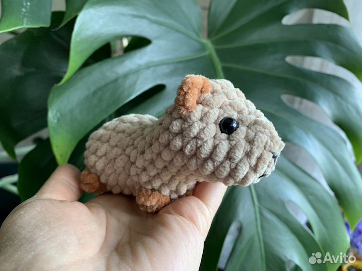Капибара игрушка вязаная