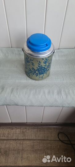 Термосы: 1новый и 3б/у