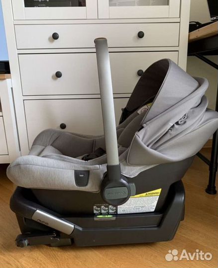 Автокресло Nuna Pipa Lite с isofix + переходники