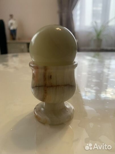 Шар на подставке