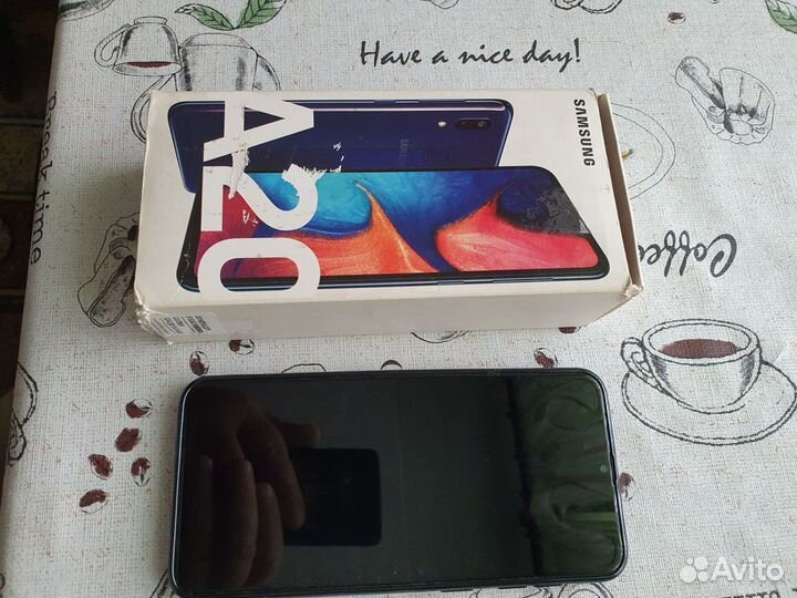 Samsung Galaxy A30, 3/32 ГБ