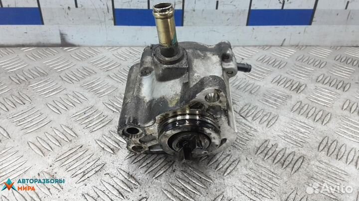 Насос вакуумный Toyota RAV4 2 (XA20) рест. 2003