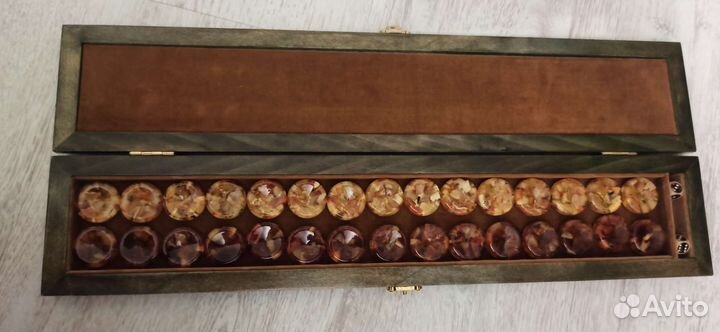 Фишки янтарные для игры в нарды или шашки