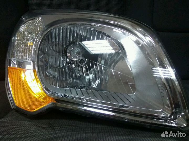 Фара правая на KIA Sportege 2