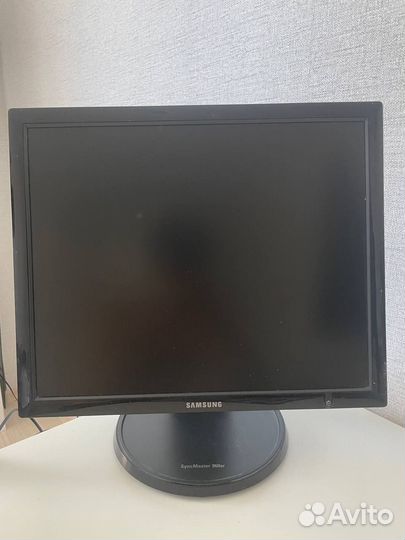 Монитор Samsung SyncMaster 960BF