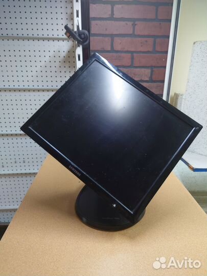 Монитор Samsung 19