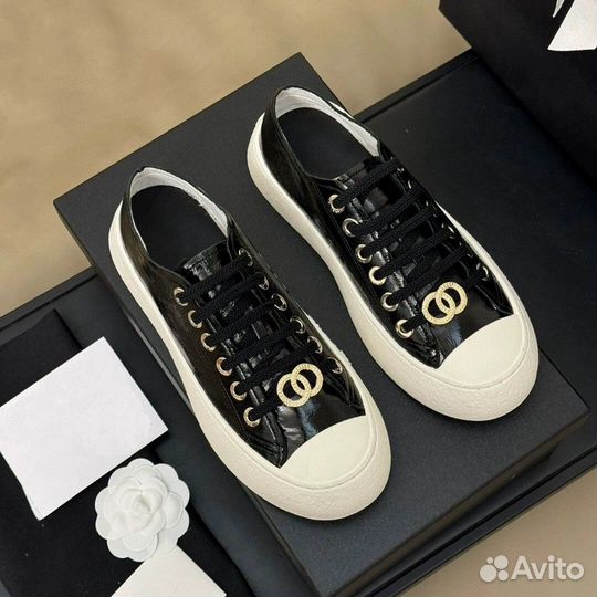 Кожаные кеды Chanel в наличии