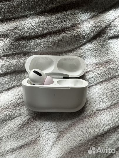 Airpods pro наушник левый