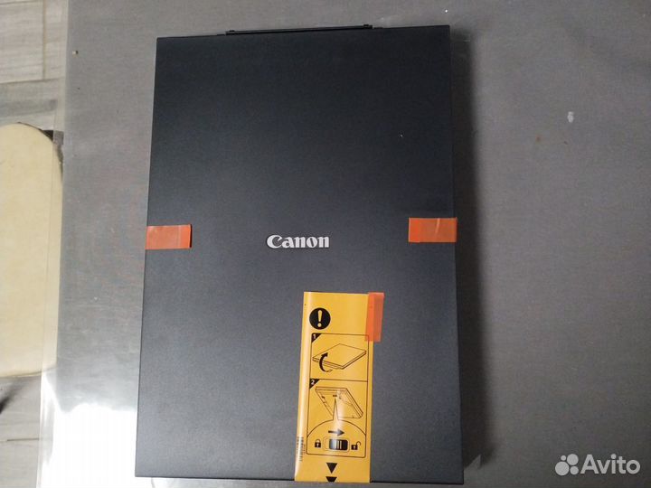 Сканер Canon Lide 300