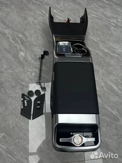 Подлокотник с холодильником mercedes V Class W447