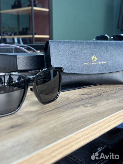 Солнцезащитные очки