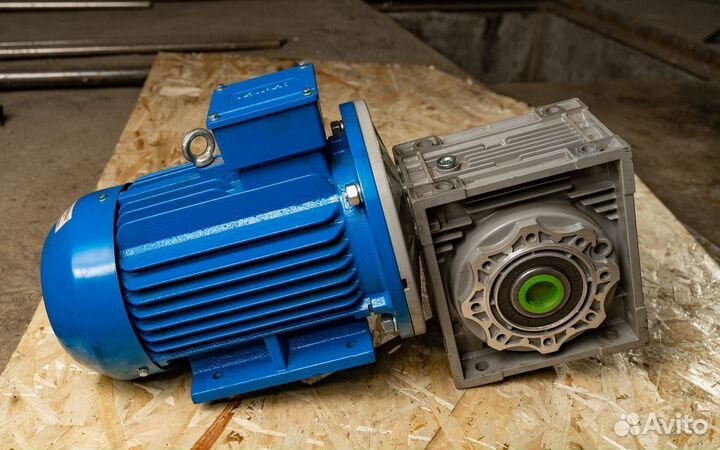 Мотор редуктор для ленточного конвейера, транспорт