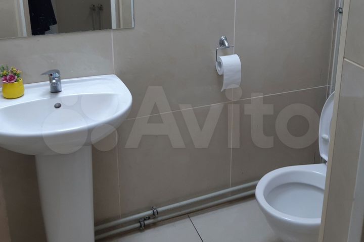 Помещение свободного назначения, 71.8 м²