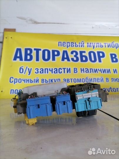 Блок предохранителей Honda CR-V 1