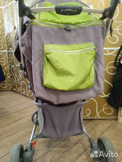 Прогулочная коляска