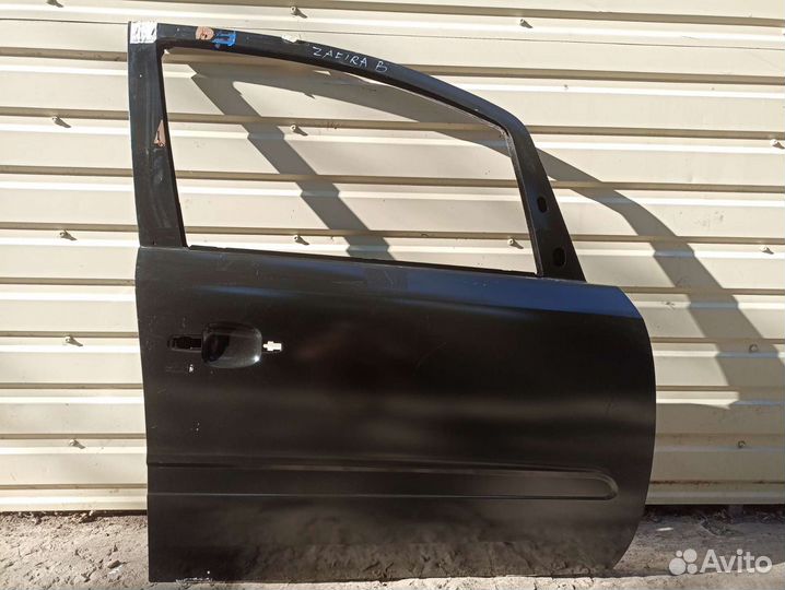 Дверь передняя правая Zafira B Зафира