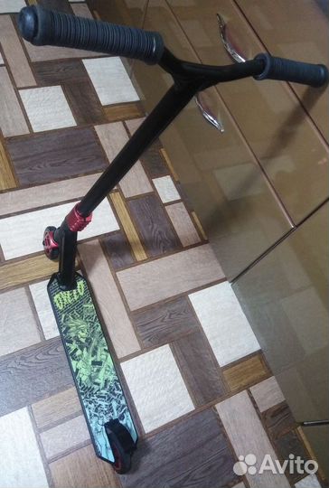 Трюковой самокат