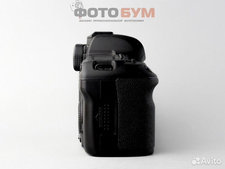 Фотоаппарат Canon 5D Mark II body