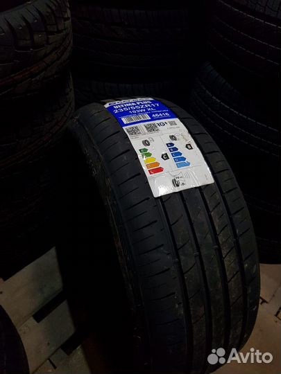 Delmax Ultima Plus 235/55 R17 103W