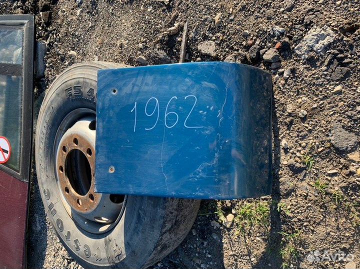 Часть заднего бампера Neoplan Tourliner 2008