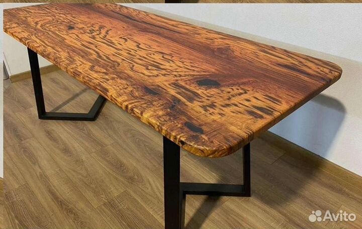 Компьютерный стол 'Dependent Table'