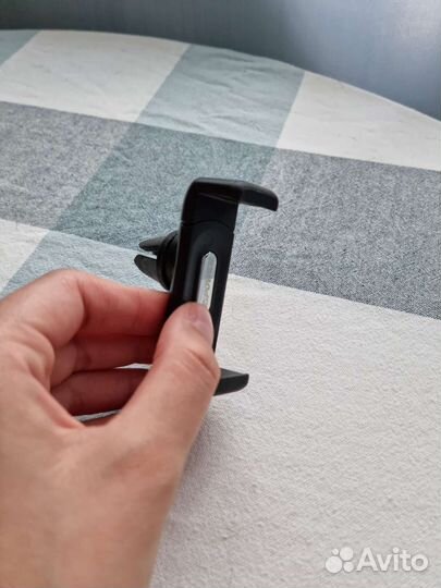 Держатель для телефона в машину