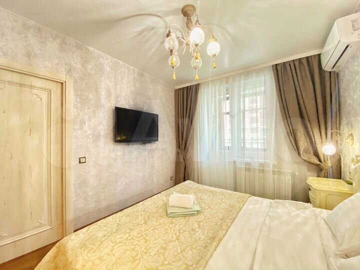 2-к. квартира, 51 м², 1/13 эт.