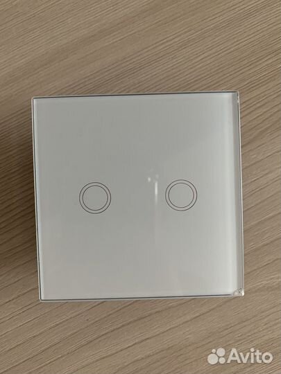 Сенсорные выключатели и розетки