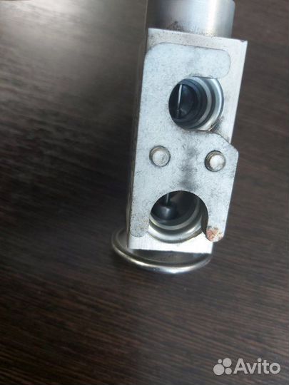 Клапан кондиционера Bmw X3 2.0D E83 N47 2009