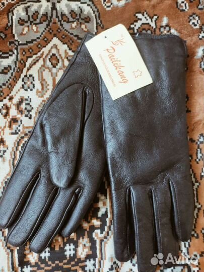 Перчатки женские