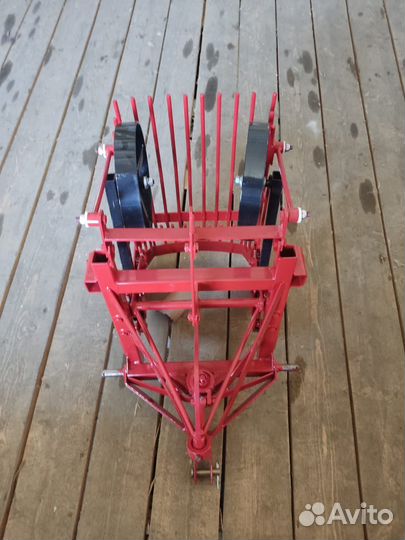 Копатель корнеплодов Завод Акимов ККМ-4, 2023