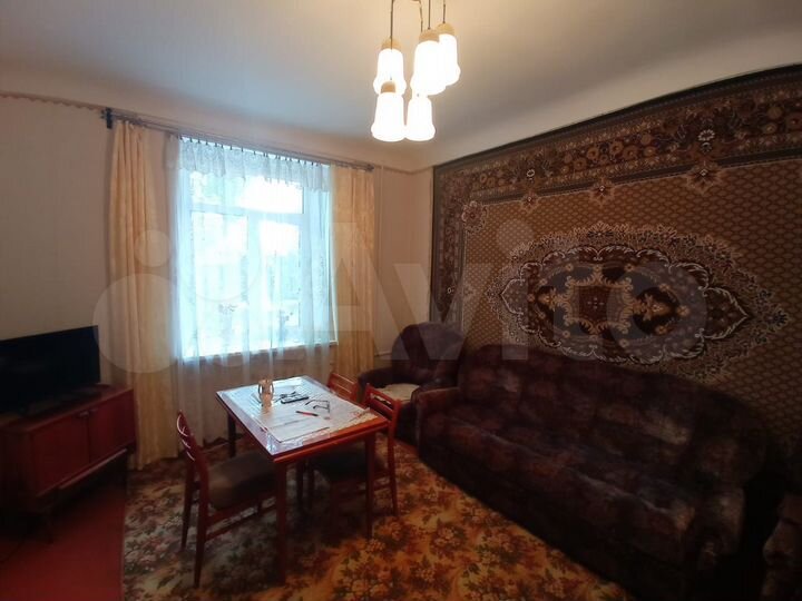3-к. квартира, 70 м², 1/3 эт.