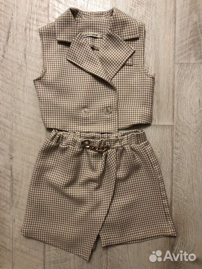 Костюм юбка-шорты+жилетка