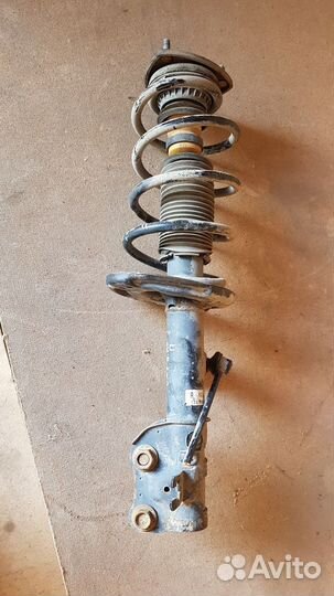 Правый амортизатор mazda cx-5 cx5 cx 5 kd4534700a