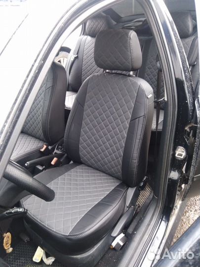 Автомобильные чехлы на Skoda Octavia Tour