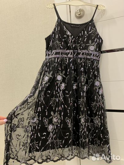 Платье для девочки нарядное