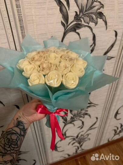 Букет из шоколадных роз