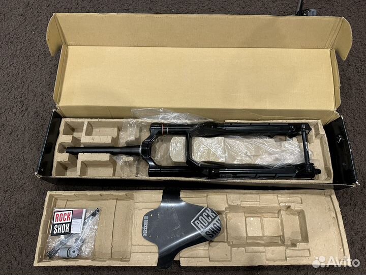 Новая вилка Rockshox Zeb Charger R 29 170мм